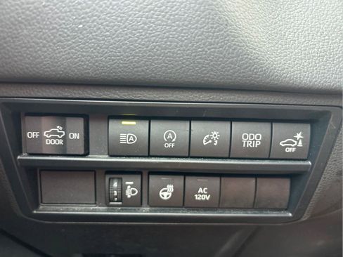 Used 2022 Toyota Tundra Limited w/ TRD Off-Road Package AWD/4WD image 25