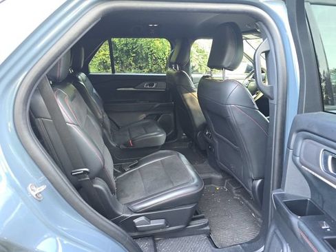 Used 2025 Ford Explorer ST RWD image 27