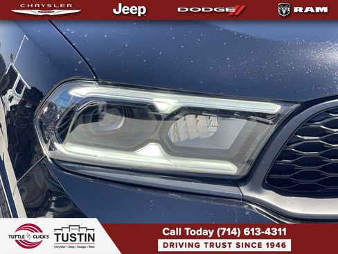 Used 2023 Dodge Durango R/T AWD/4WD image 7