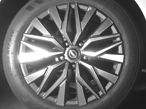 Used 2025 Nissan Altima 2.5 SV FWD image 15