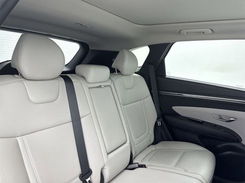 Used 2023 Hyundai Tucson Limited image 44