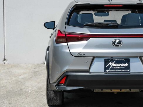 Used 2019 Lexus UX 200 image 48