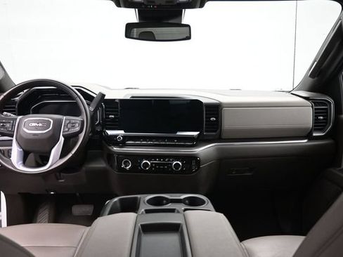 Used 2024 GMC Sierra 1500 SLT RWD image 28