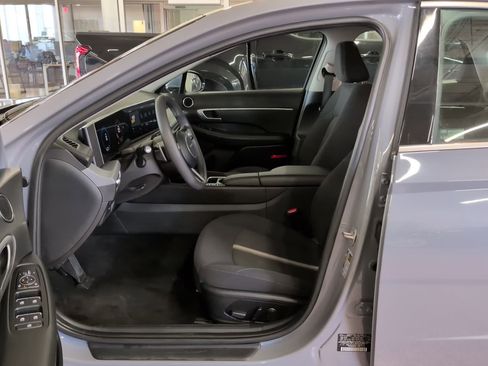 Used 2024 Hyundai Sonata SEL FWD image 17