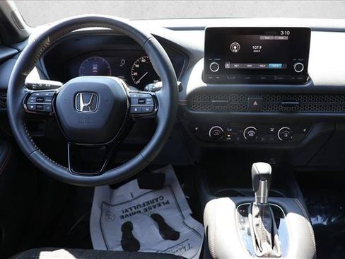 Used 2024 Honda HR-V Sport image 22
