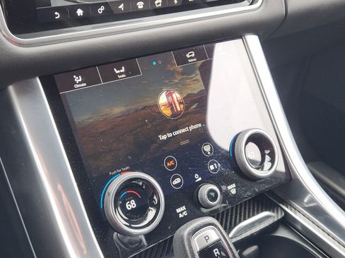 Used 2019 Land Rover Range Rover Sport SVR image 18