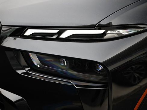 New 2026 BMW X7 xDrive40i w/ M Sport Package image 12