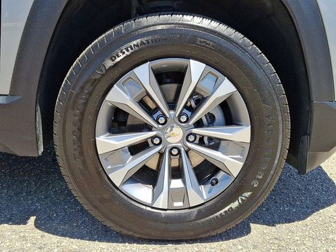 Certified 2025 Chevrolet Equinox LT FWD image 8