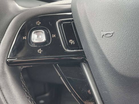Used 2025 Lincoln Corsair FWD image 27