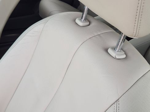 Used 2014 Toyota Sienna XLE image 16