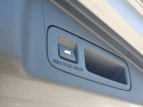 Used 2018 Honda CR-V EX-L image 10