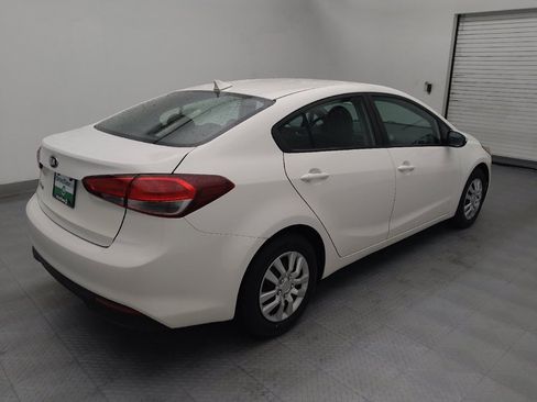 Used 2018 Kia Forte LX image 10