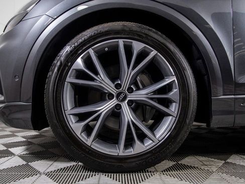 Used 2023 Audi Q8 Prestige image 36