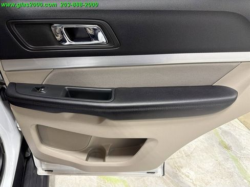 Used 2018 Ford Explorer 4WD w/ Class II Trailer Tow Package image 32