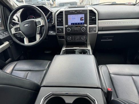 Used 2021 Ford F250 Lariat w/ Lariat Ultimate Package AWD/4WD image 11