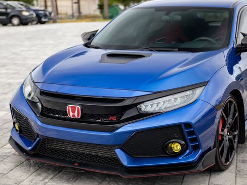 Used 2017 Honda Civic Type R image 6