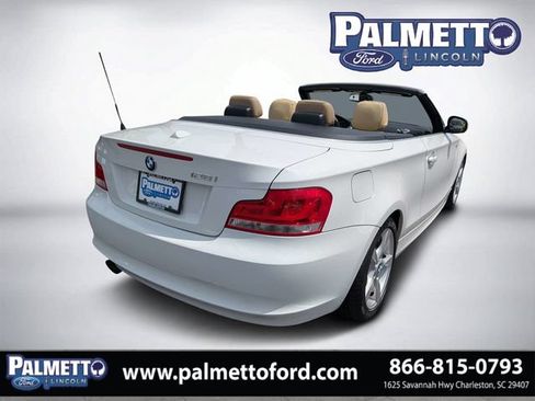 Used 2013 BMW 128i Convertible RWD image 4