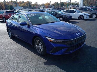 Used 2024 Hyundai Elantra SE