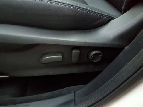 Used 2022 Subaru Forester Premium image 40