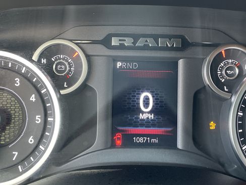 Used 2025 RAM 2500 Big Horn AWD/4WD image 20