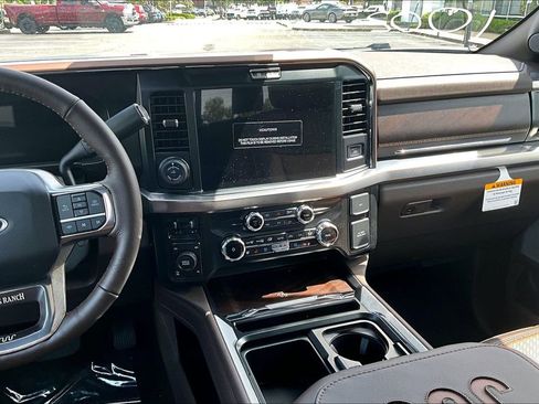 New 2026 Ford F250 4x4 Crew Cab Super Duty image 7