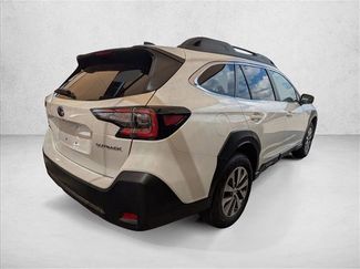 Used 2025 Subaru Outback Premium AWD/4WD video 4