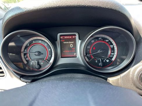 Used 2019 Dodge Journey Crossroad w/ Nav & Sun Group image 16