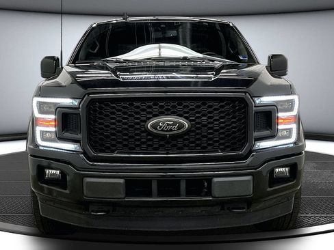 Used 2020 Ford F150 Lariat w/ Equipment Group 502A Luxury AWD/4WD image 2