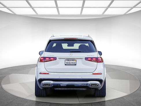 Used 2025 Mercedes-Benz Maybach GLS 600 4MATIC image 3
