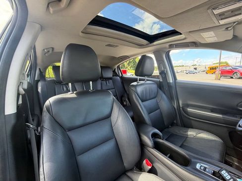 Used 2016 Honda HR-V EX-L image 45