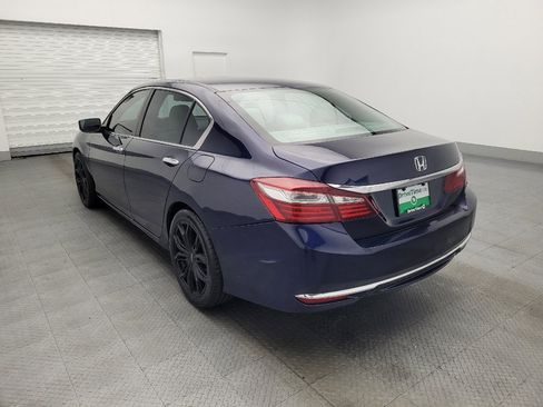 Used 2017 Honda Accord LX image 5