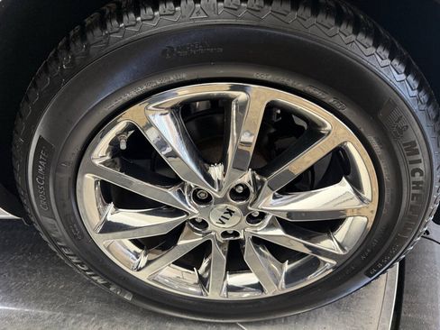 Used 2017 Kia Sorento SX AWD/4WD image 18