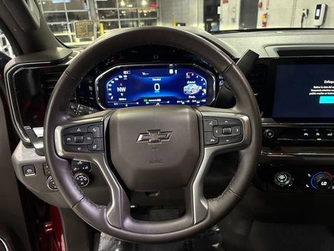 Used 2024 Chevrolet Silverado 1500 RST w/ Z71 Off-Road Package AWD/4WD image 17