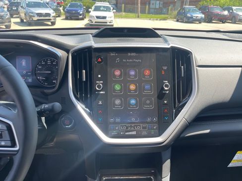 Used 2025 Subaru Ascent Touring image 34