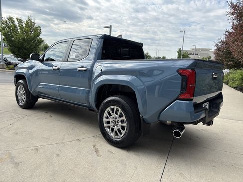 New 2026 Toyota Tacoma Limited AWD/4WD image 7