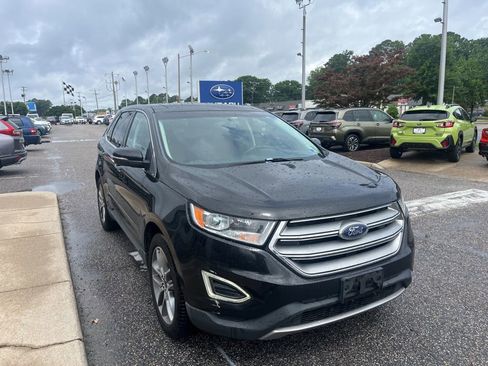 Used 2015 Ford Edge Titanium w/ Equipment Group 301A FWD image 2