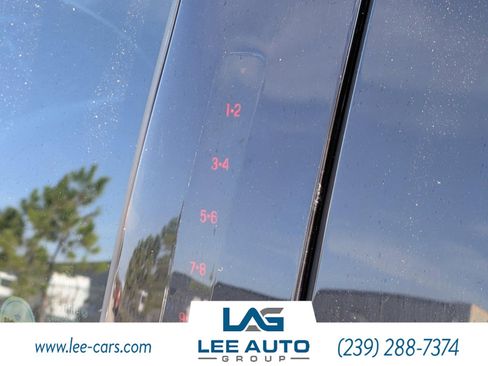 Used 2013 Lincoln MKS image 16