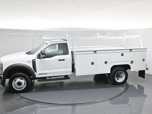 New 2025 Ford F450 XL w/ XL Chrome Package image 48