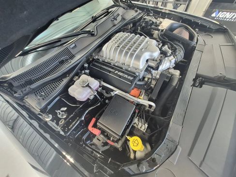Used 2022 Dodge Challenger SRT Hellcat w/ Plus Package RWD image 41