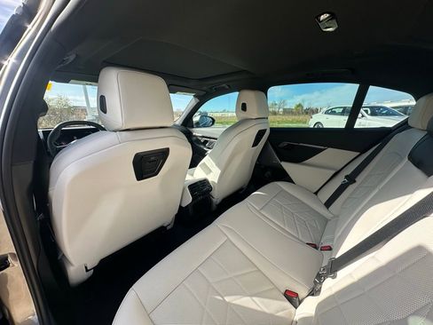 Certified 2024 BMW 530i w/ Convenience Package image 25