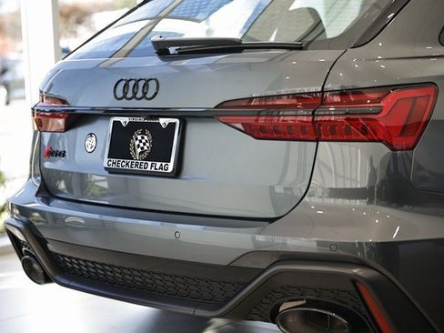 New 2025 Audi RS 6 performance image 7