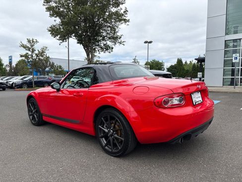 Used 2015 MAZDA MX-5 Miata Club RWD image 2