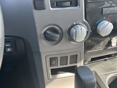 Used 2012 Toyota Tundra Double Cab 5.7L FFV V8 6-Spd A w/ TRD Off-Road Pkg image 28