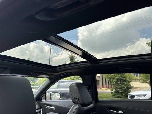Certified 2023 Cadillac XT4 Premium Luxury AWD/4WD image 9
