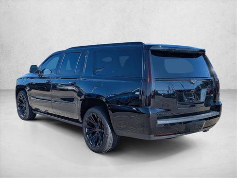 Used 2019 Cadillac Escalade ESV Platinum AWD/4WD image 7