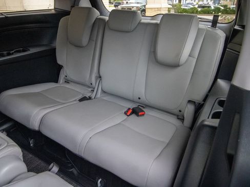 Used 2021 Honda Odyssey Touring image 19