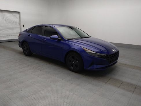 Used 2023 Hyundai Elantra SEL FWD image 11