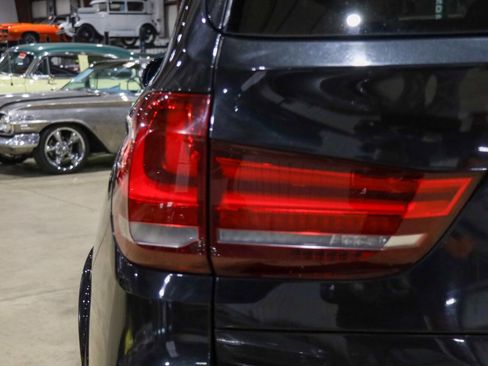 Used 2016 BMW X5 xDrive50i image 32