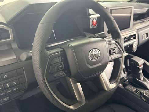 New 2025 Toyota Tacoma TRD Off-Road AWD/4WD image 15