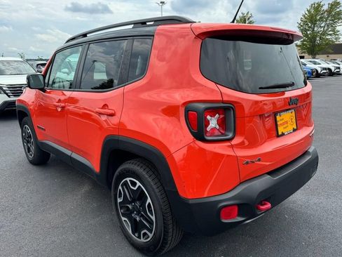 Used 2016 Jeep Renegade Trailhawk w/ Premium Trailhawk Package AWD/4WD image 5